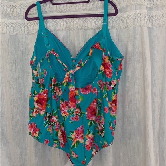 NWT Floral Swimsuit - Picture 2 of 3